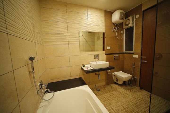 Room 30 of 61