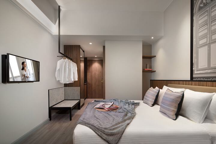 Room 18 of 51