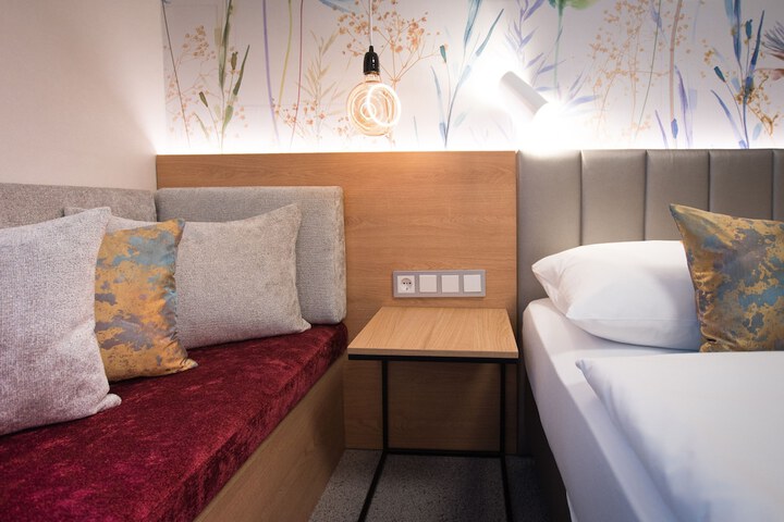 Room 34 of 78