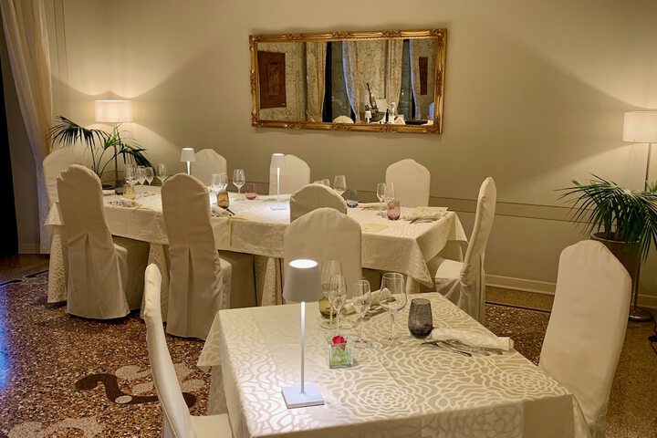 Dining 57 of 112