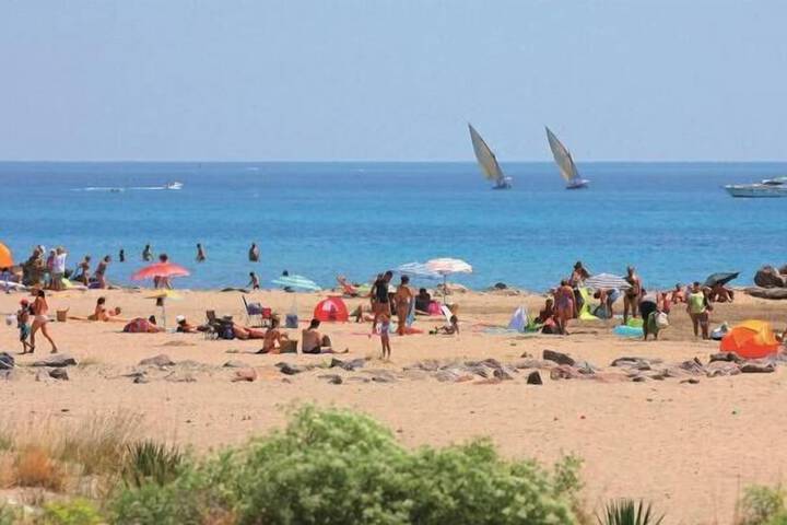 Beach 65 of 72