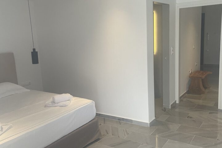 Room 8 of 50