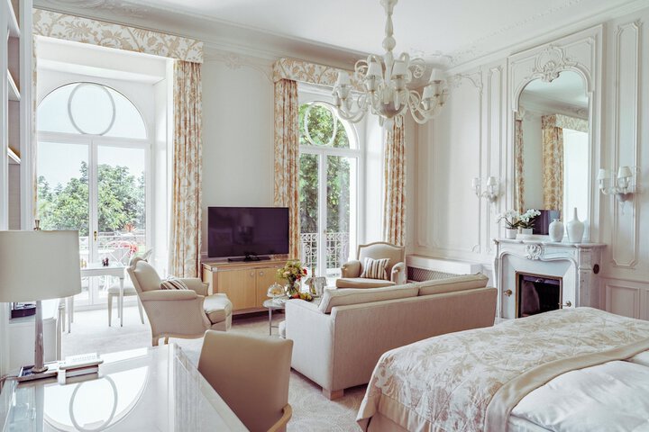 Room 46 of 183