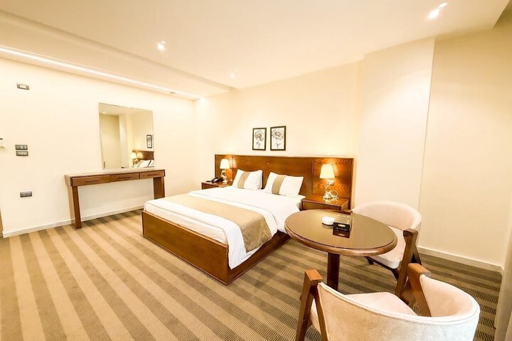 Room 7 of 22