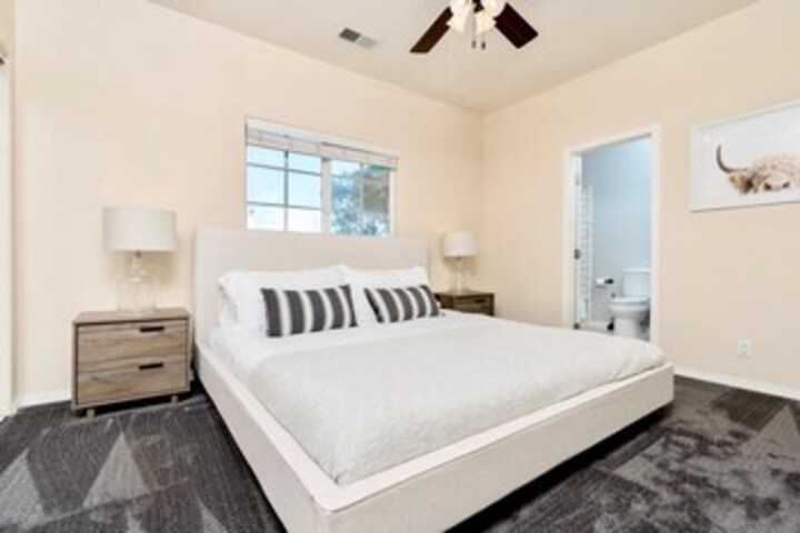 Room 22 of 27