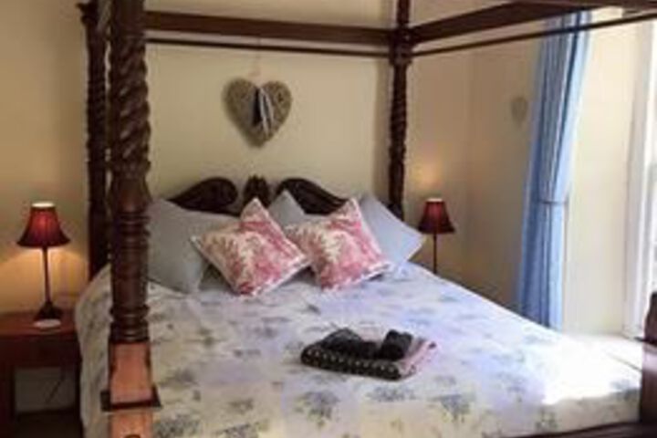 Room 16 of 35