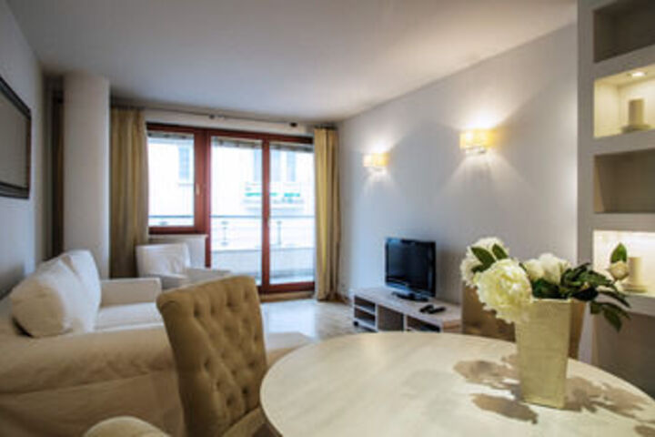 Room 15 of 18