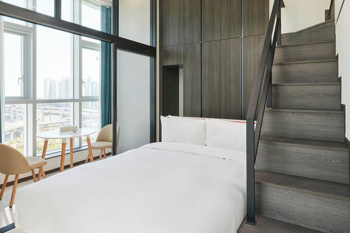 Room 20 of 56