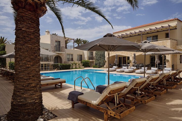 Pool 70 of 83