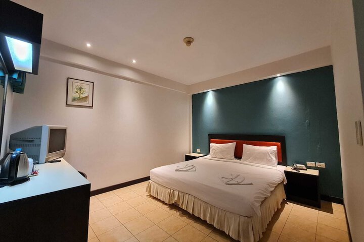 Room 8 of 45