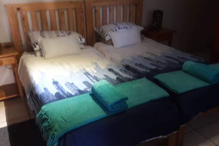 Room 6 of 6
