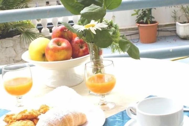 Breakfast/Coffee Service 29 of 51