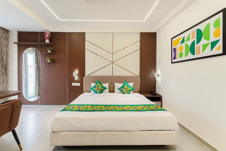 Room 8 of 38