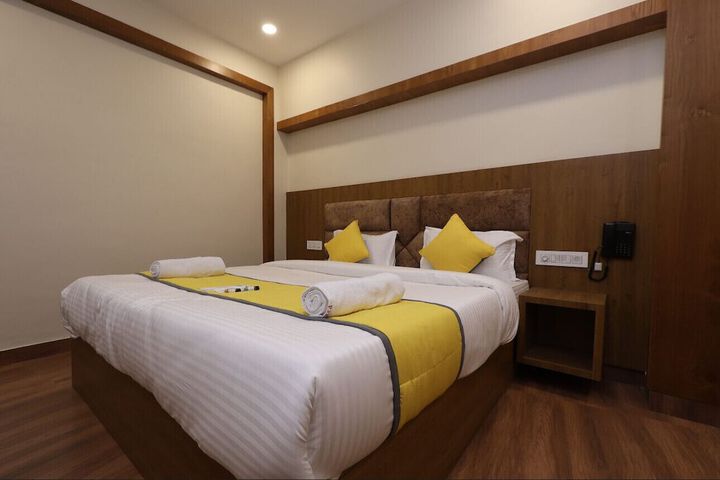 Room 8 of 30