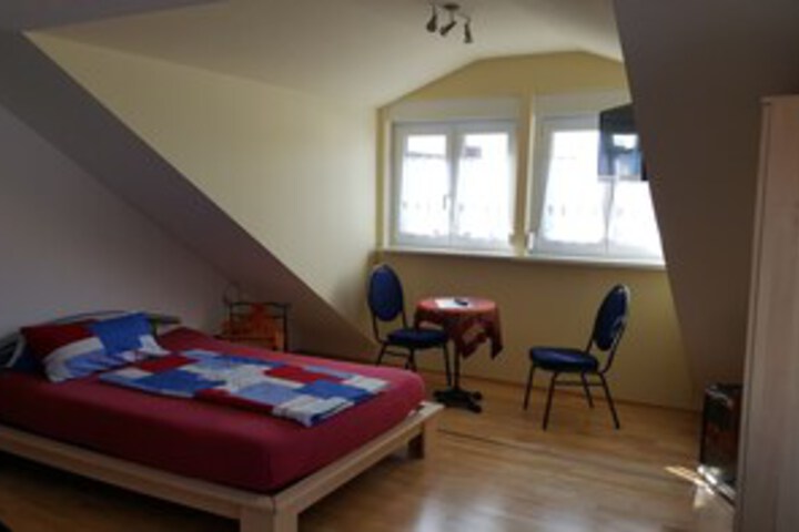 Room 28 of 30
