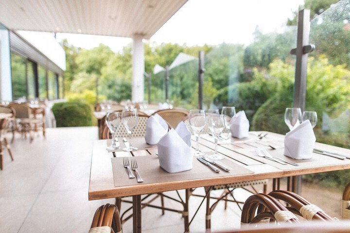 Sundeck 85 of 94