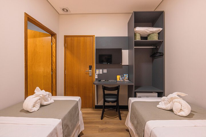 Room 21 of 82