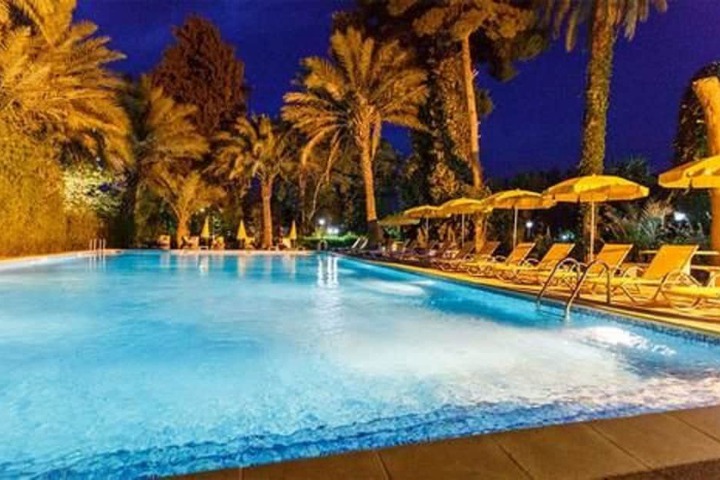 Pool 22 of 46