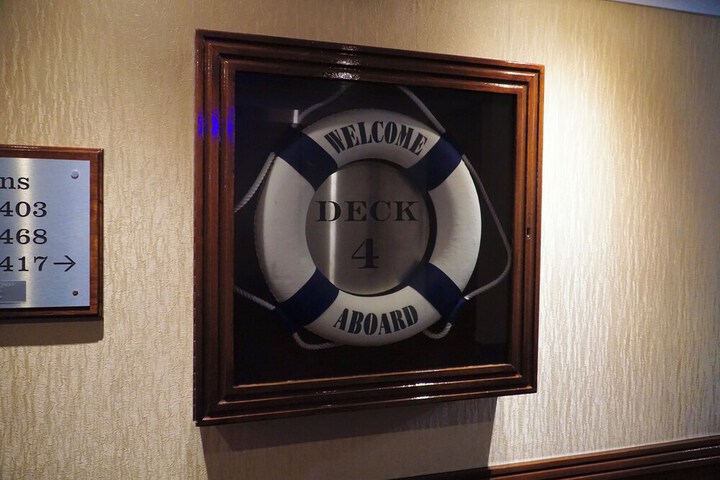 Ballroom/Hall 97 of 102