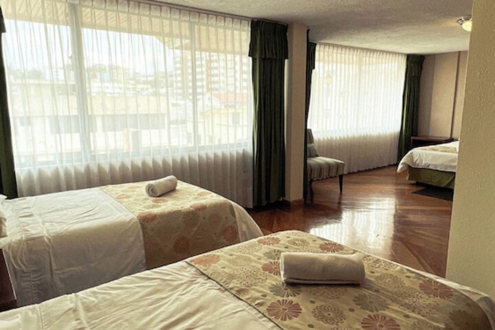 Room 5 of 28