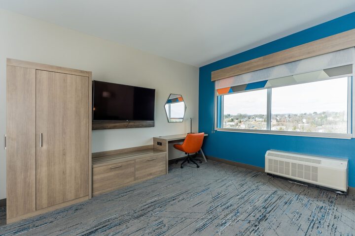 2 Queen Beds (6 of 15)