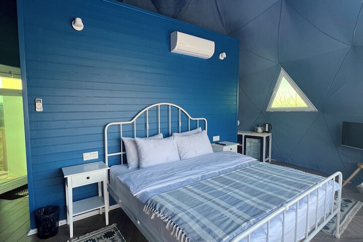 Room 5 of 24