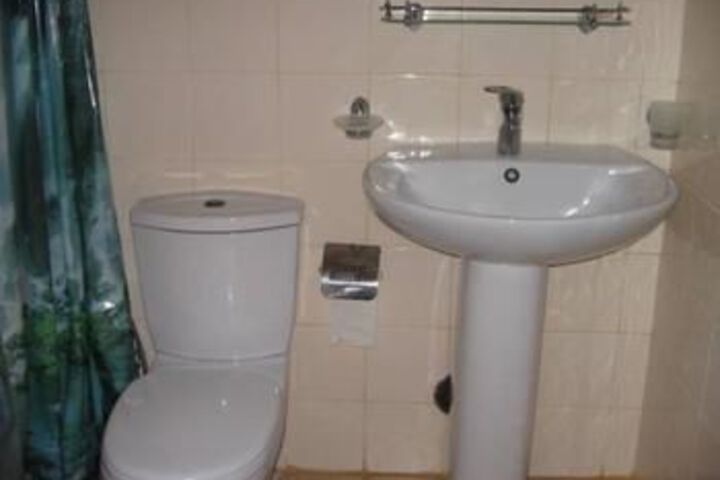 Room 3 of 17