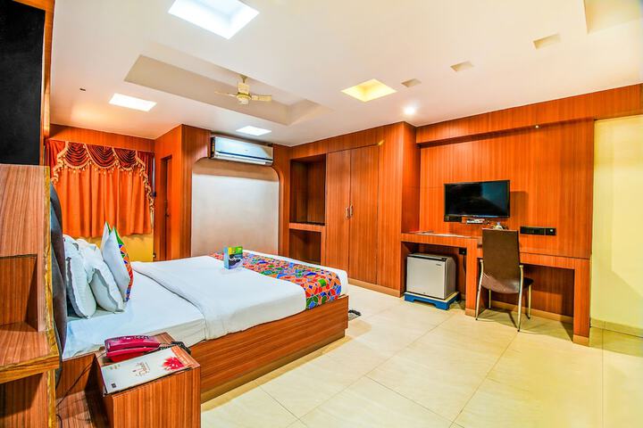 Room 12 of 37