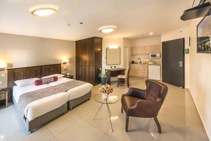 Room 20 of 50