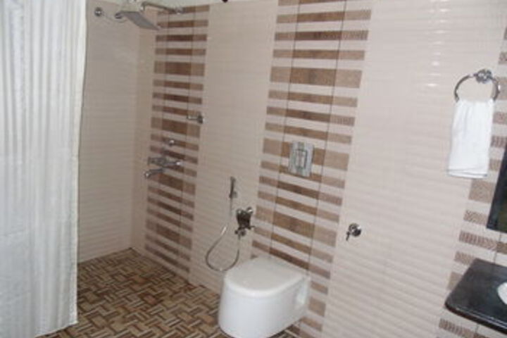 Room 2 of 13