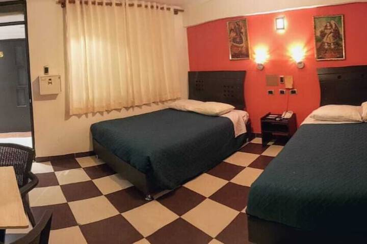 Room 8 of 18