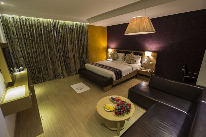 Room 27 of 58