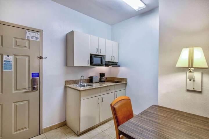 Private kitchenette