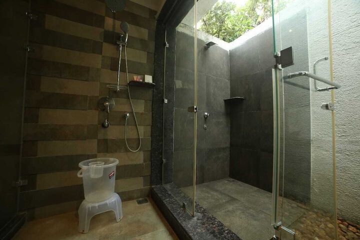 Room 5 of 22