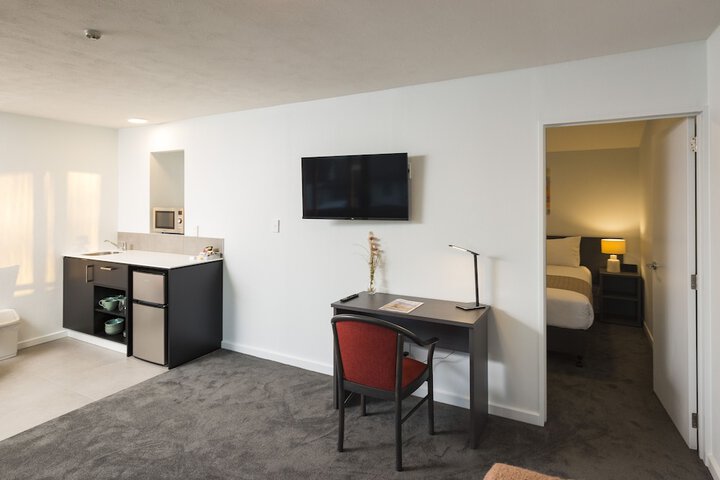 Room 15 of 81