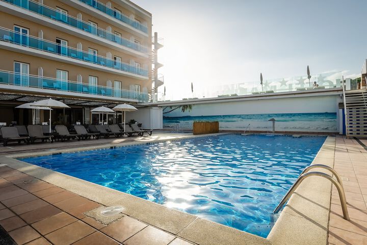 Pools & Facilities