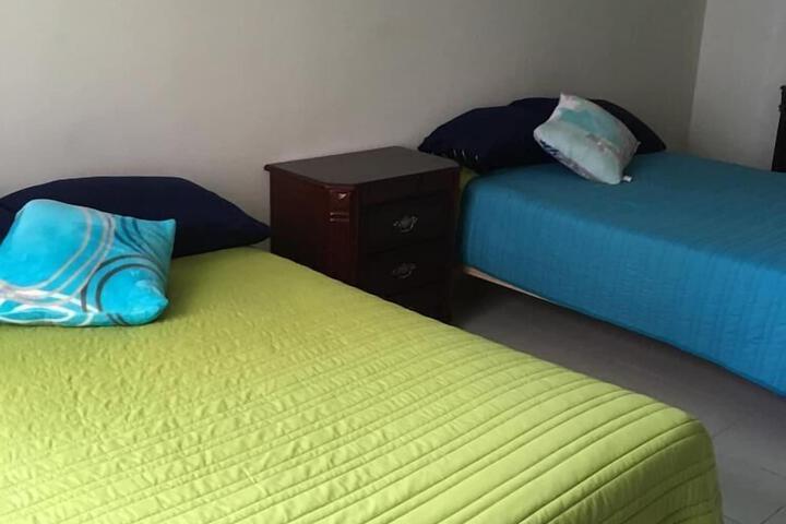Room 6 of 18