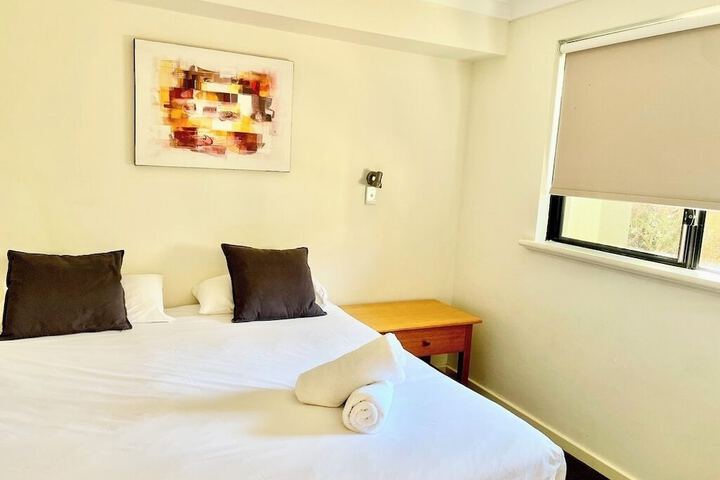 Room 26 of 178