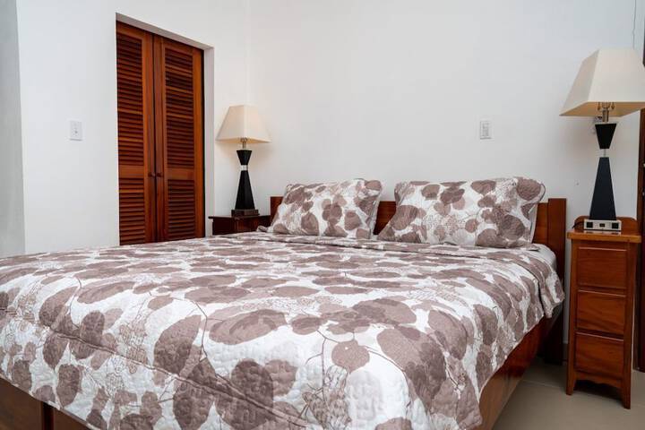 Room 4 of 22