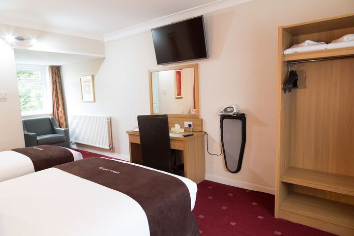 Room 2 of 54