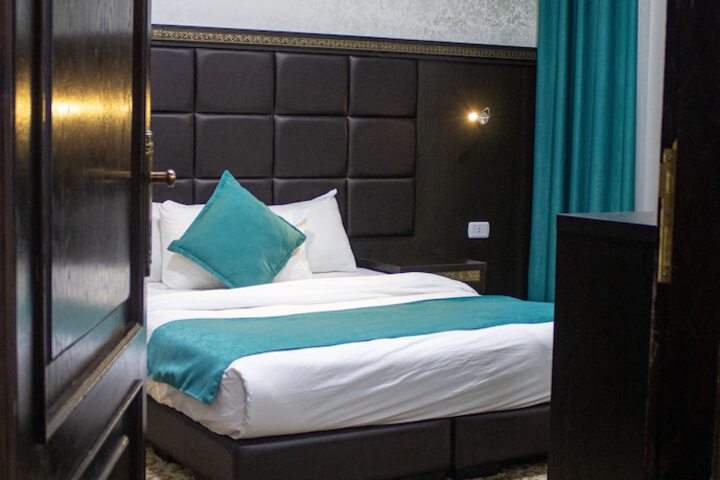 Room 70 of 125