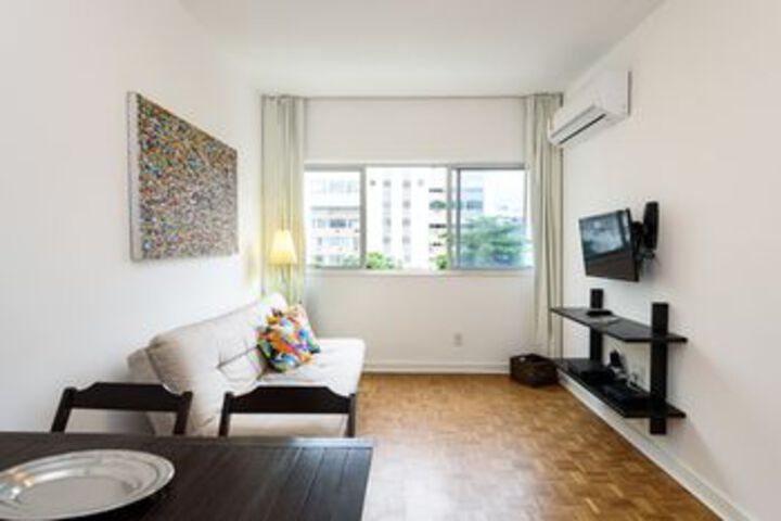 Room 21 of 27