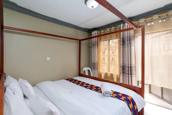 Room 3 of 17