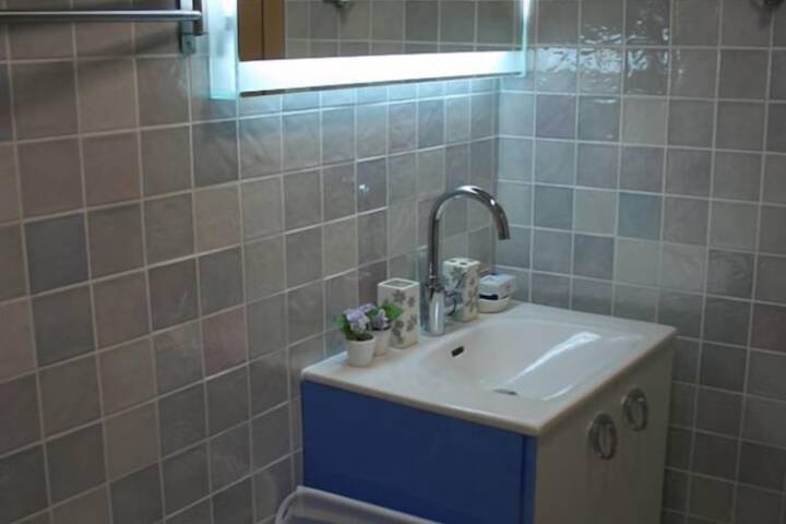 Room 46 of 55