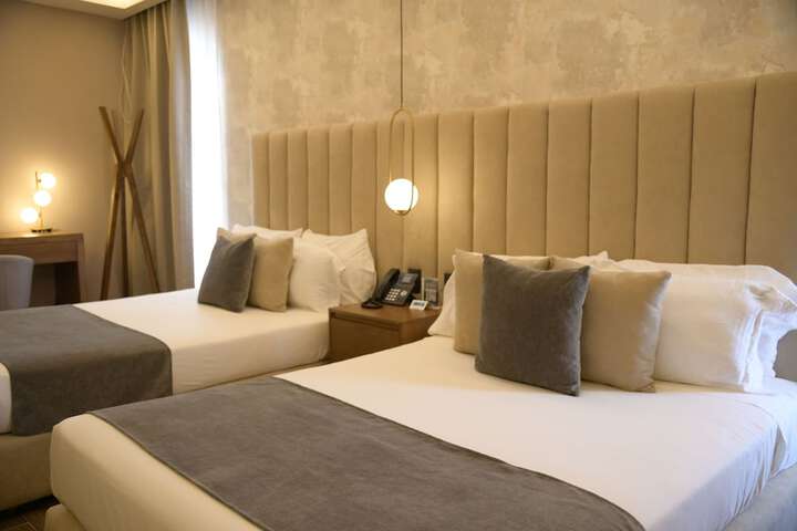 Room 12 of 86