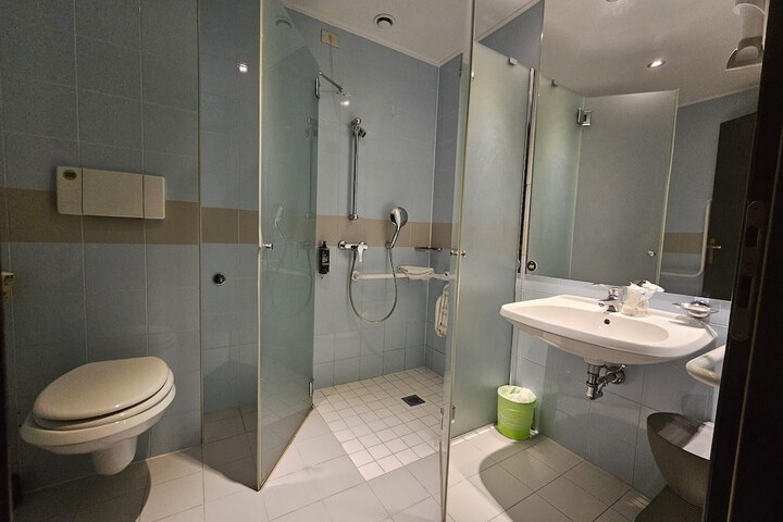 Bath Interior
