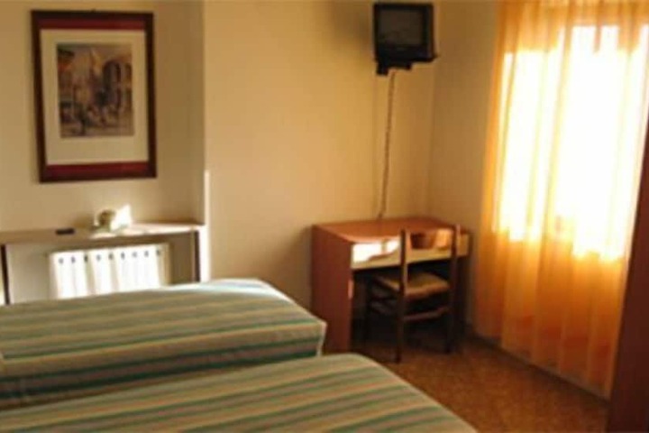 Room 12 of 60