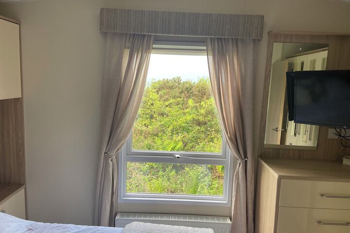 Room 4 of 26