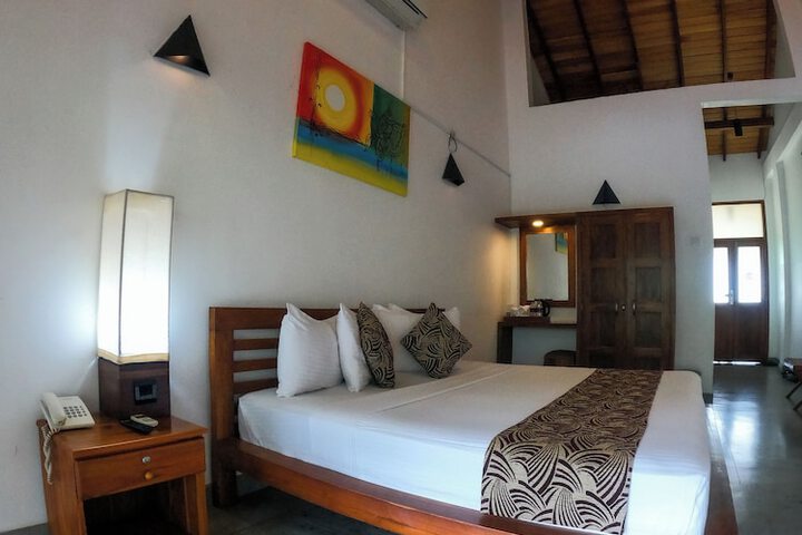 Room 15 of 63