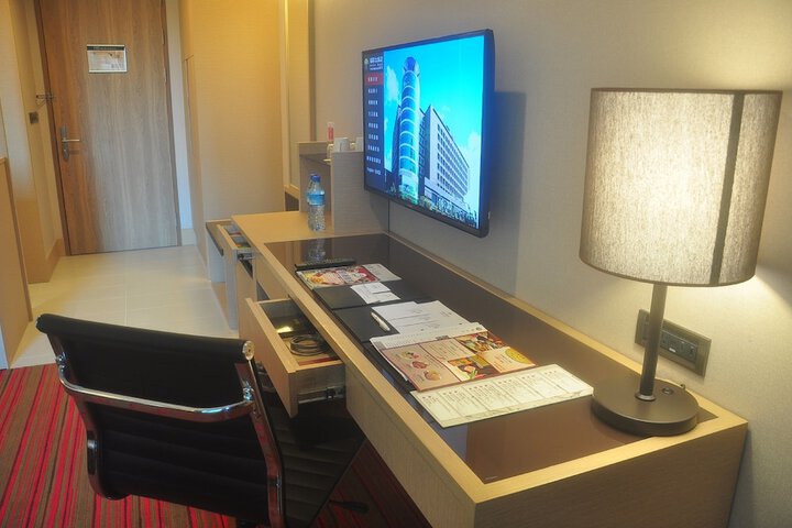Room 21 of 83